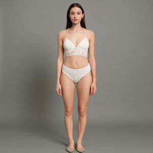 Victoria's Secret Wireless Lace Bralette XS